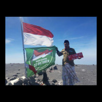 Kader LPBI NU Bojonegoro Ikut Bersihkan Gunung Semeru