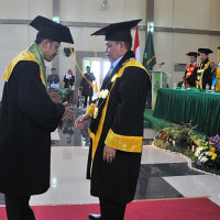 Kabid Dikdasmen LP Ma&amp;#039;arif NU Jateng Raih Profesor di Usia Muda