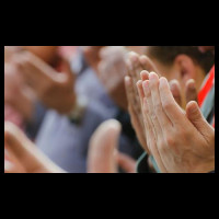 Doa Bernada Mengancam Tuhan gara-gara Pilpres?