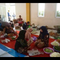 Bantu Pengungsi, LPBINU Kota Pekalongan Dirikan Dapur Umum