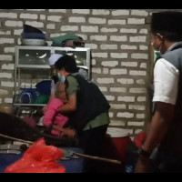 LPBI dan LKNU Sampang Kunjungi Lansia Difabel