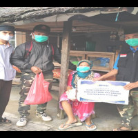 Gandeng LPBI NU, BPKH Salurkan Bantuan untuk Korban Banjir Hulu Sungai Tengah